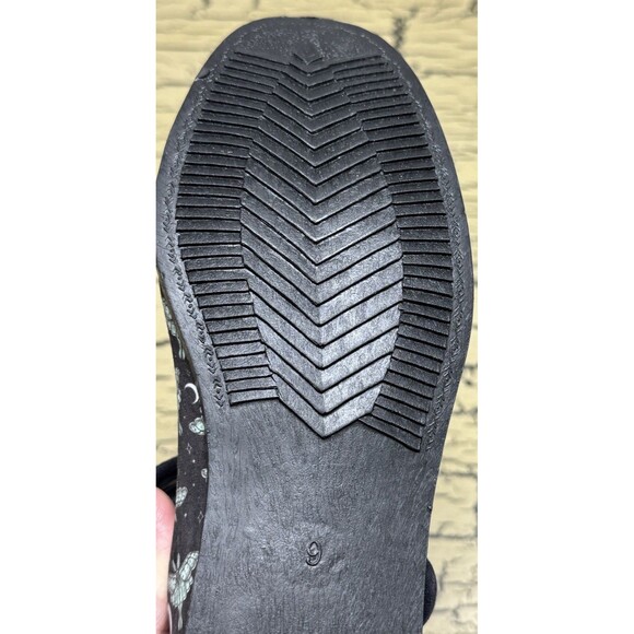 Em & Sprout Luna Moth Canvas Slip On Shoes Women Size 9 Black White Green - Picture 8 of 12